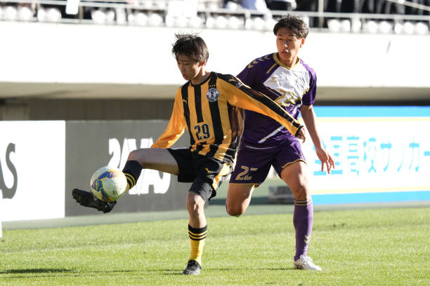 成功将球送 成功将球送