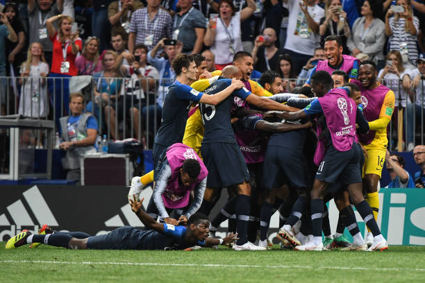 也展示了他 也展示了他