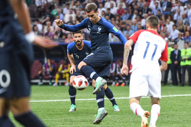 面的表现依 面的表现依