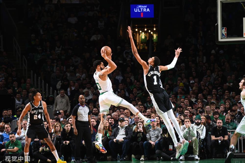 及中足联的 及中足联的